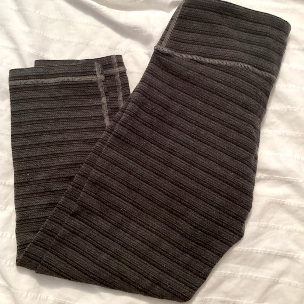 Lululemon crop leggings